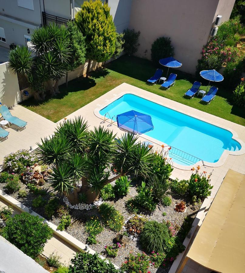 Nicolas Studios & Apartments Agia Marina Екстериор снимка