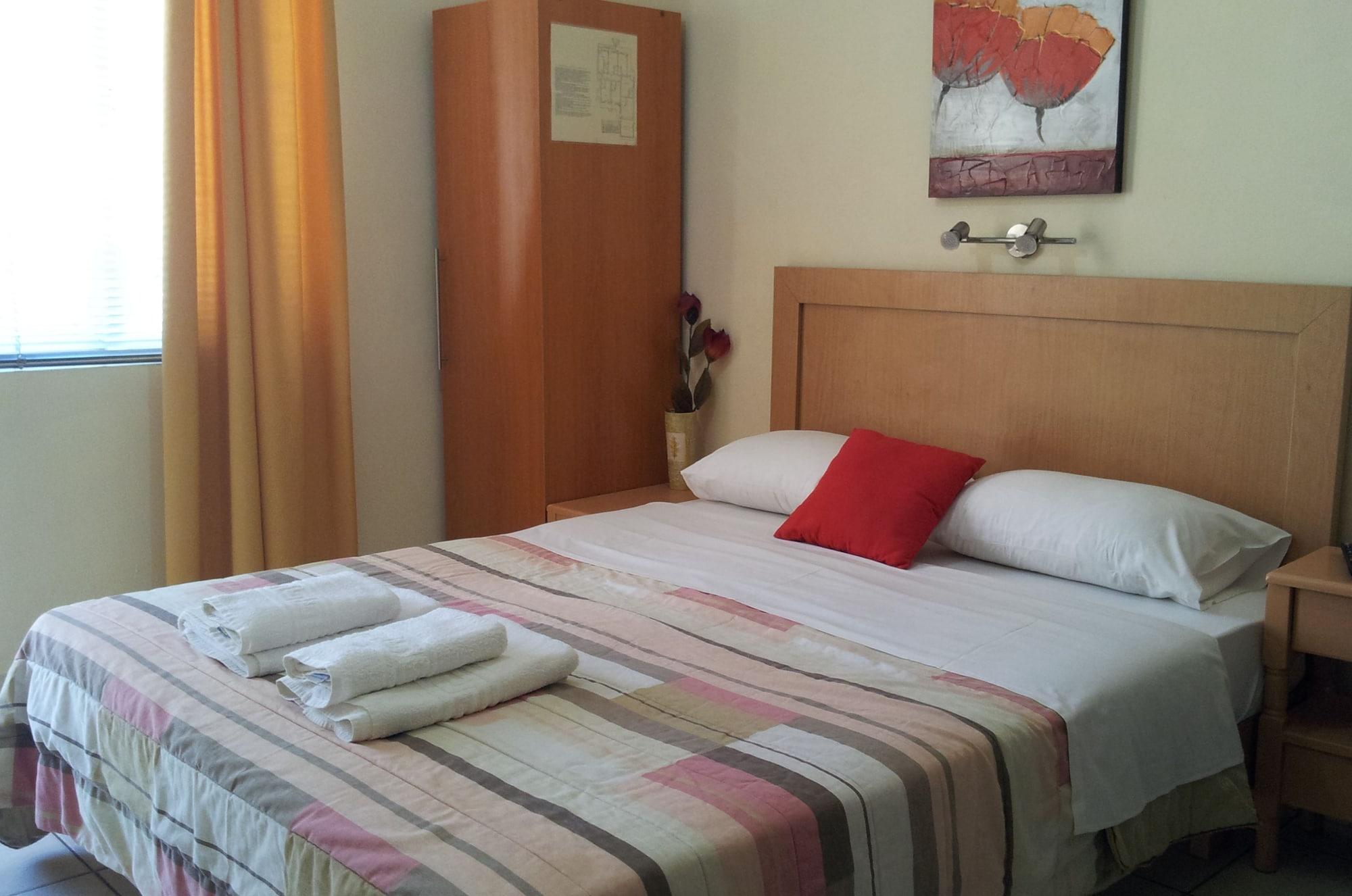 Nicolas Studios & Apartments Agia Marina Екстериор снимка