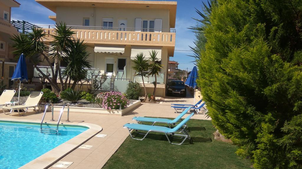 Nicolas Studios & Apartments Agia Marina Екстериор снимка