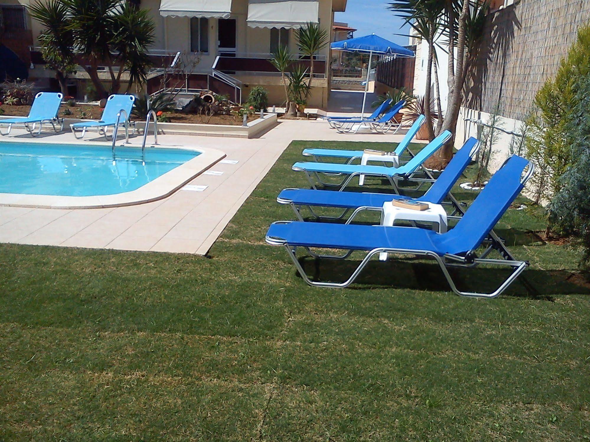 Nicolas Studios & Apartments Agia Marina Екстериор снимка