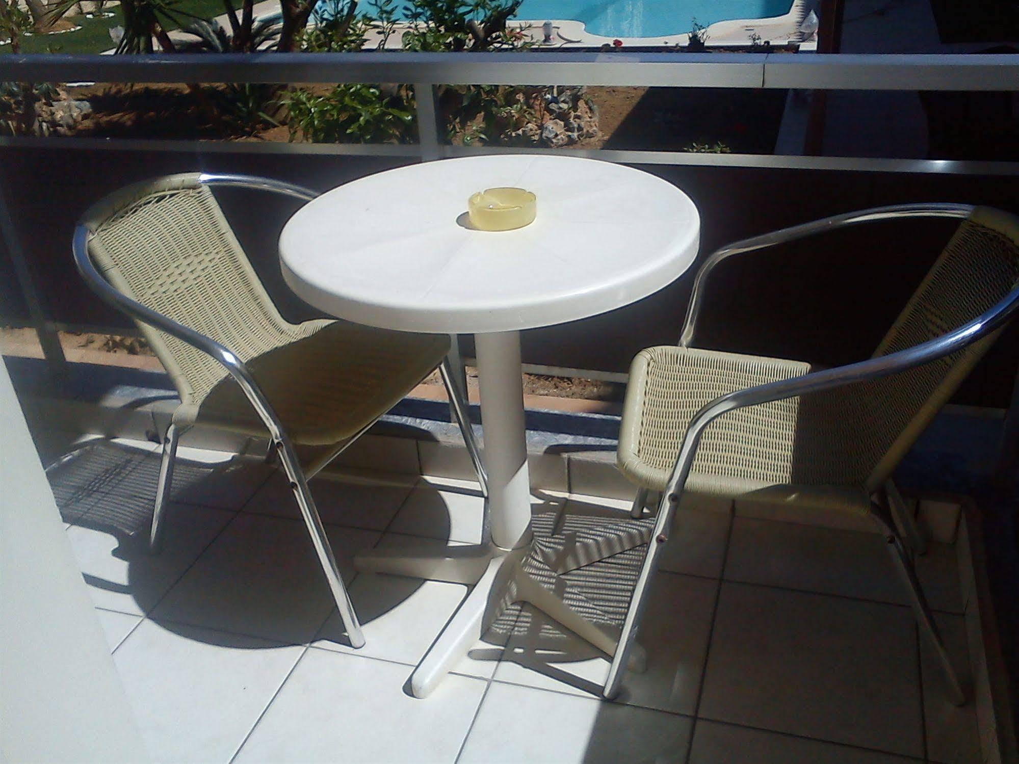 Nicolas Studios & Apartments Agia Marina Екстериор снимка